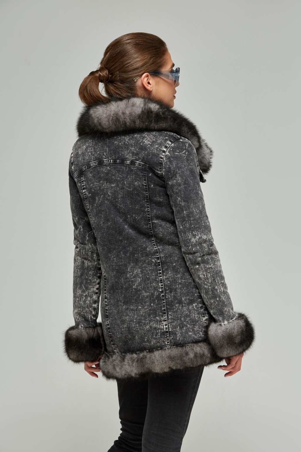 Зимняя джинсовая парка Mila Nova П-47 серый джинс — изображение 4