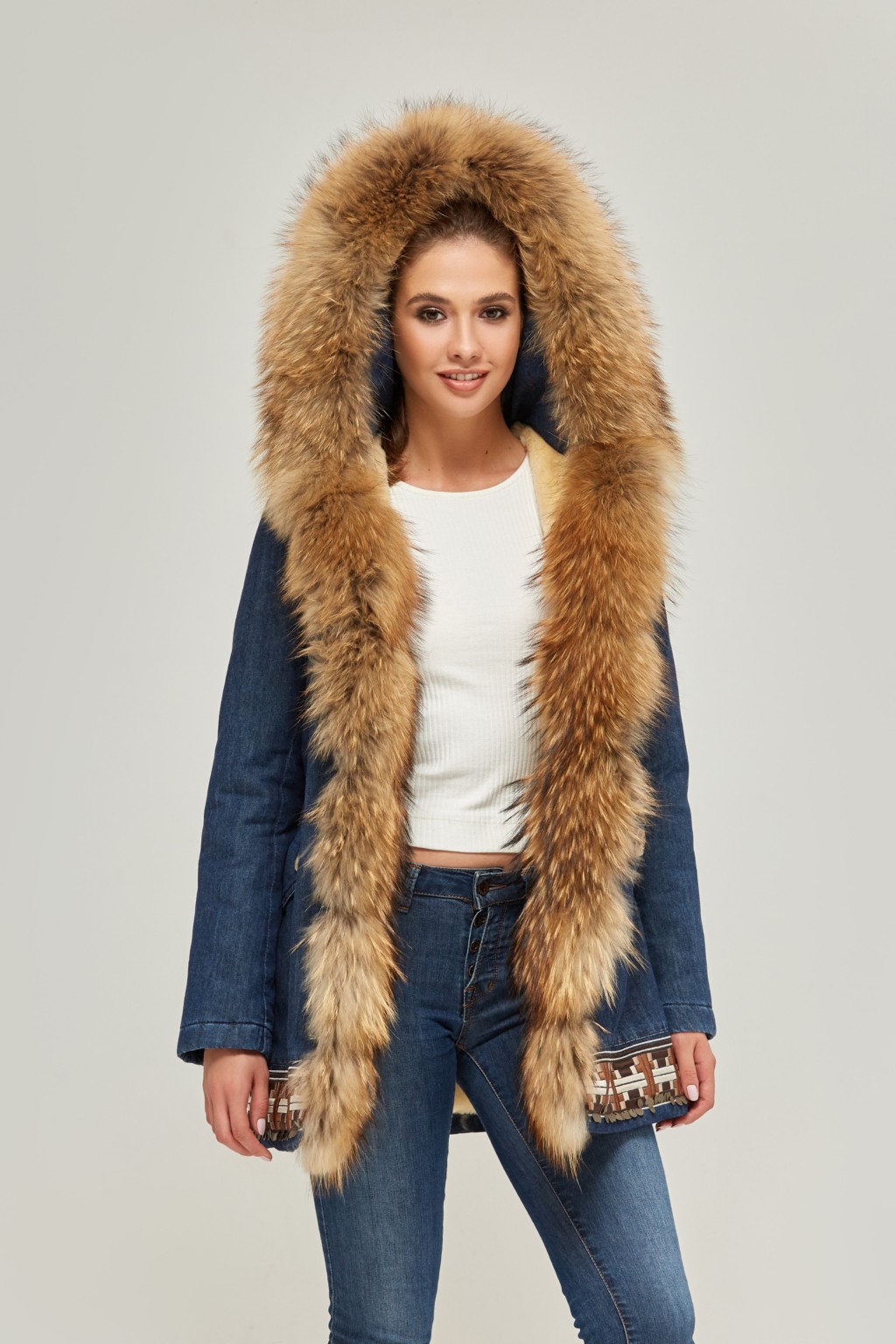 Зимняя джинсовая парка Mila Nova П-54ех джинс+енот — изображение 5