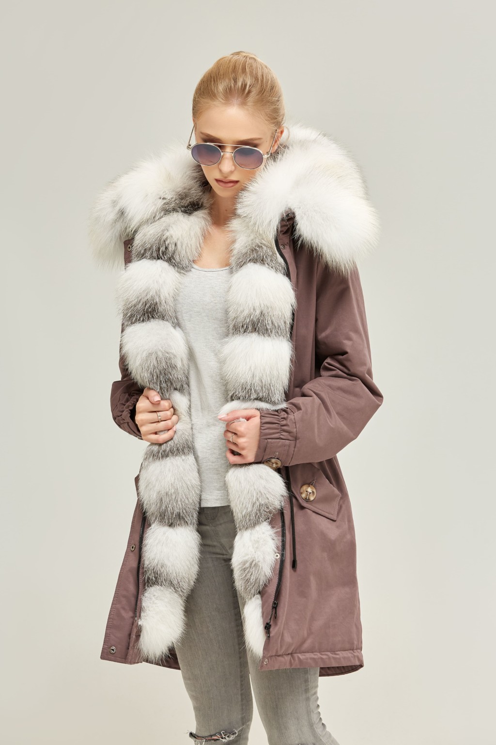 Зимняя парка Mila Nova П-70 темная фреза — изображение 2