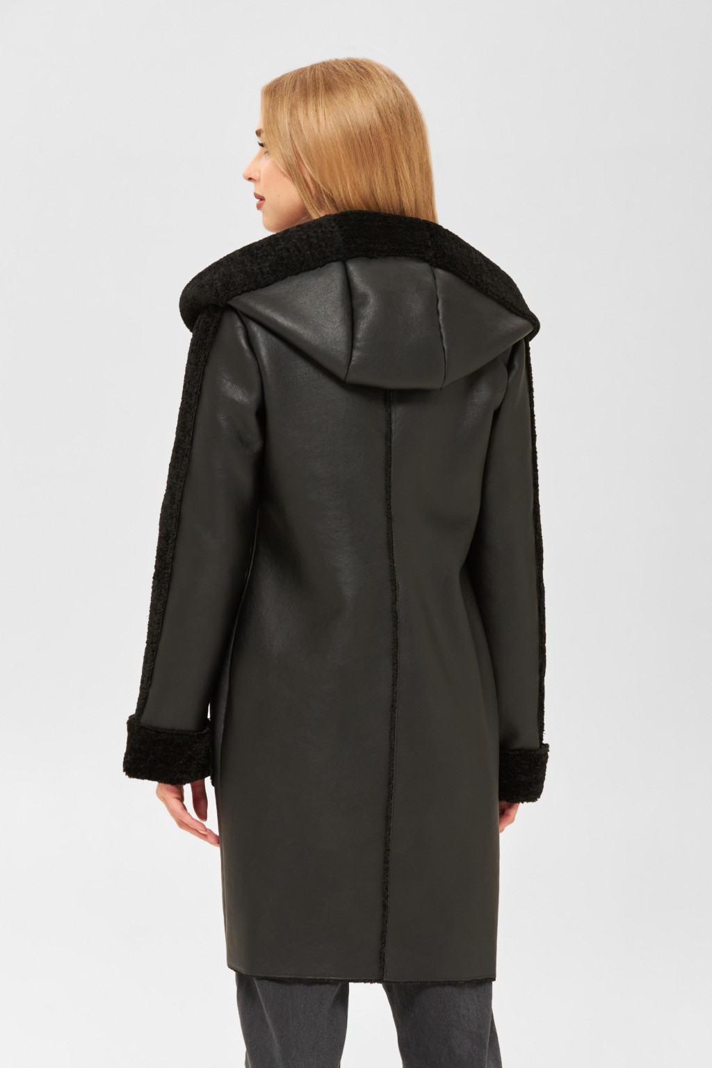 Зимняя дубленка Mila Nova Д-159 черный — изображение 2
