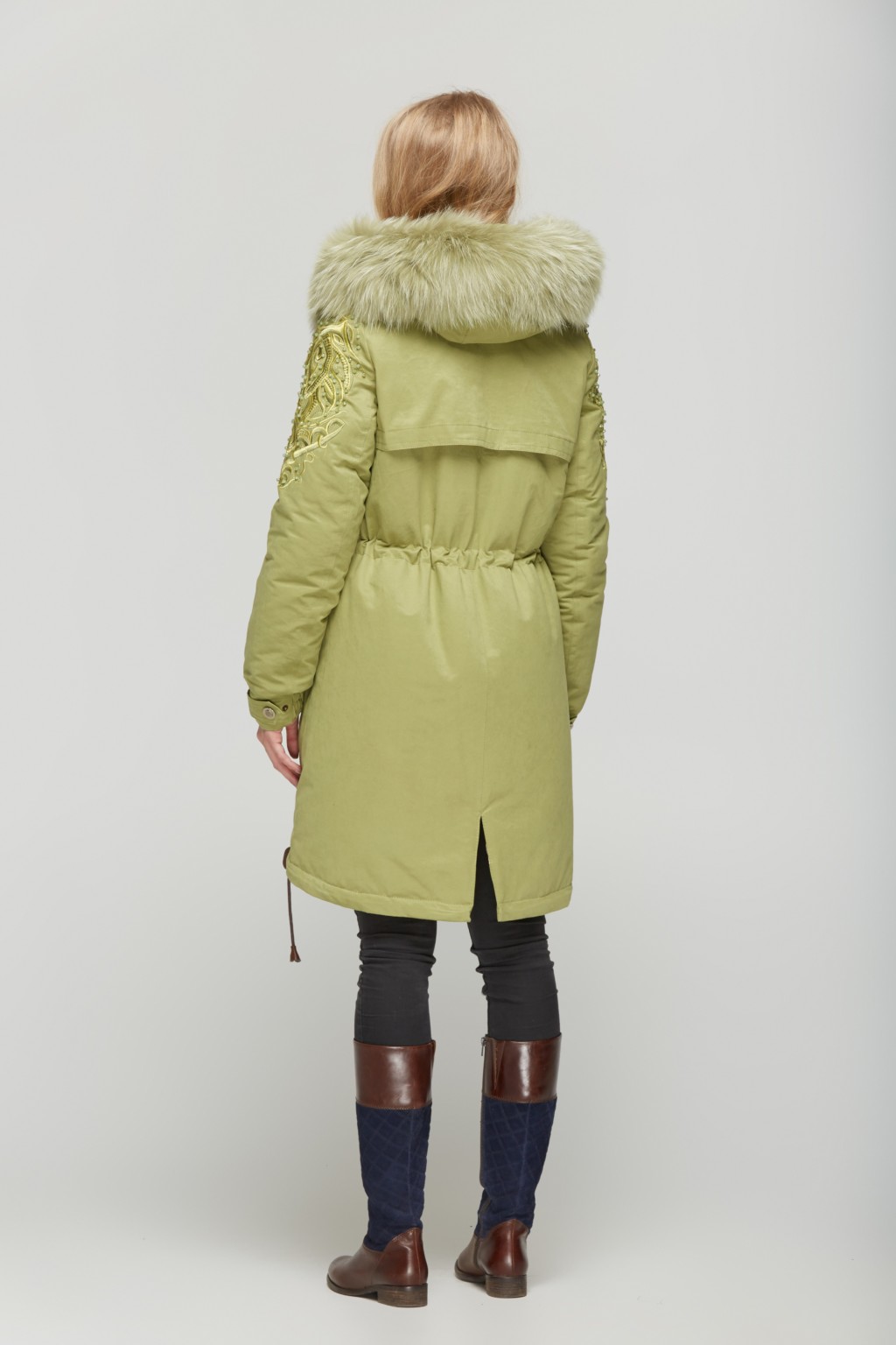 Зимняя парка Mila Nova П-7ех оливка — изображение 2