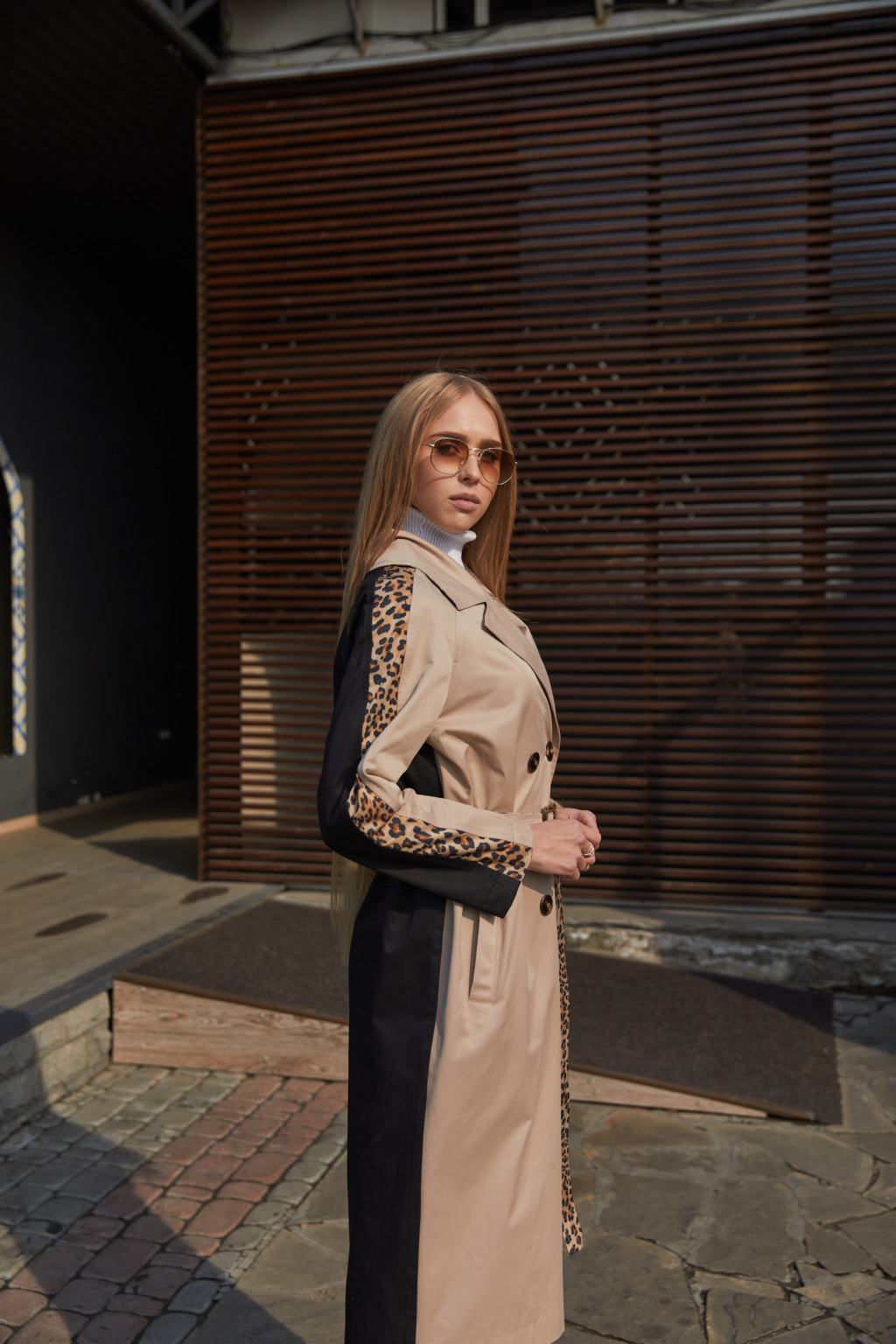 Демисезонный Плащ Mila Nova Q-91бежевый + черный — изображение 4