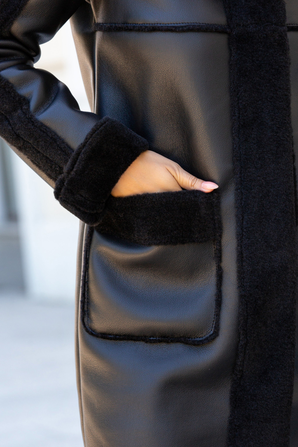 Зимняя Дубленка Mila Nova Д-159 кап черная — изображение 7