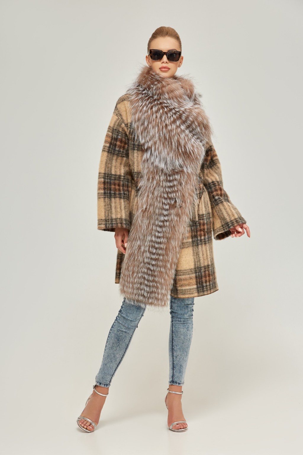 Зимнее пальто Mila Nova ПВ-32к ех бежевая клетка — изображение 2