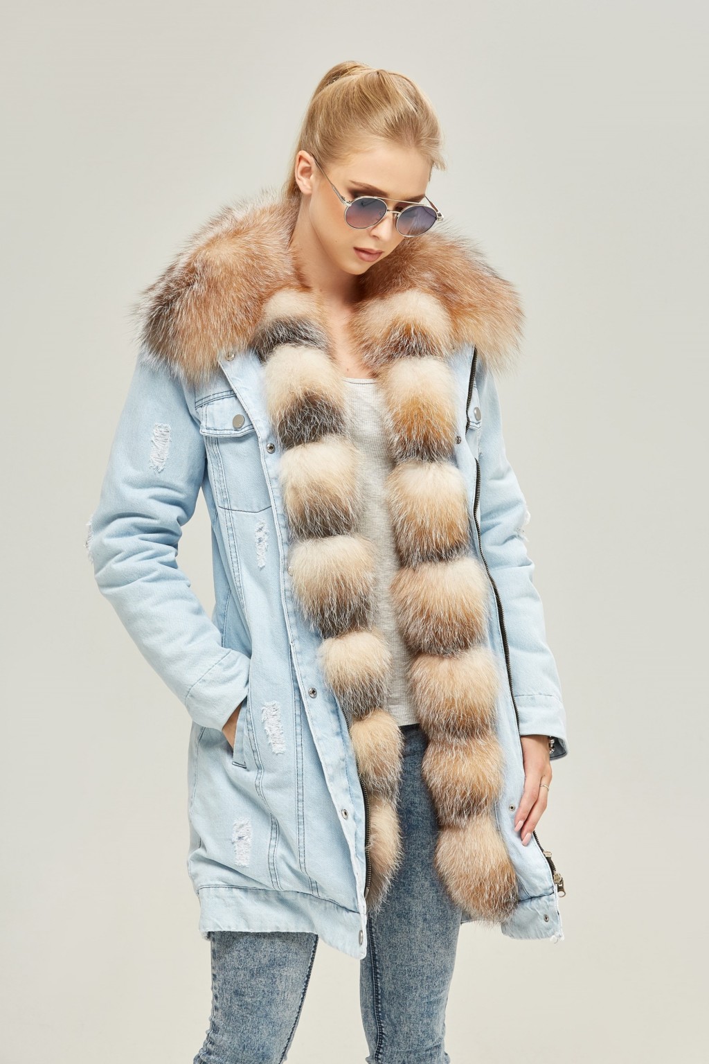 Зимняя джинсовая парка Mila Nova П-67 светлый джинс — изображение 1