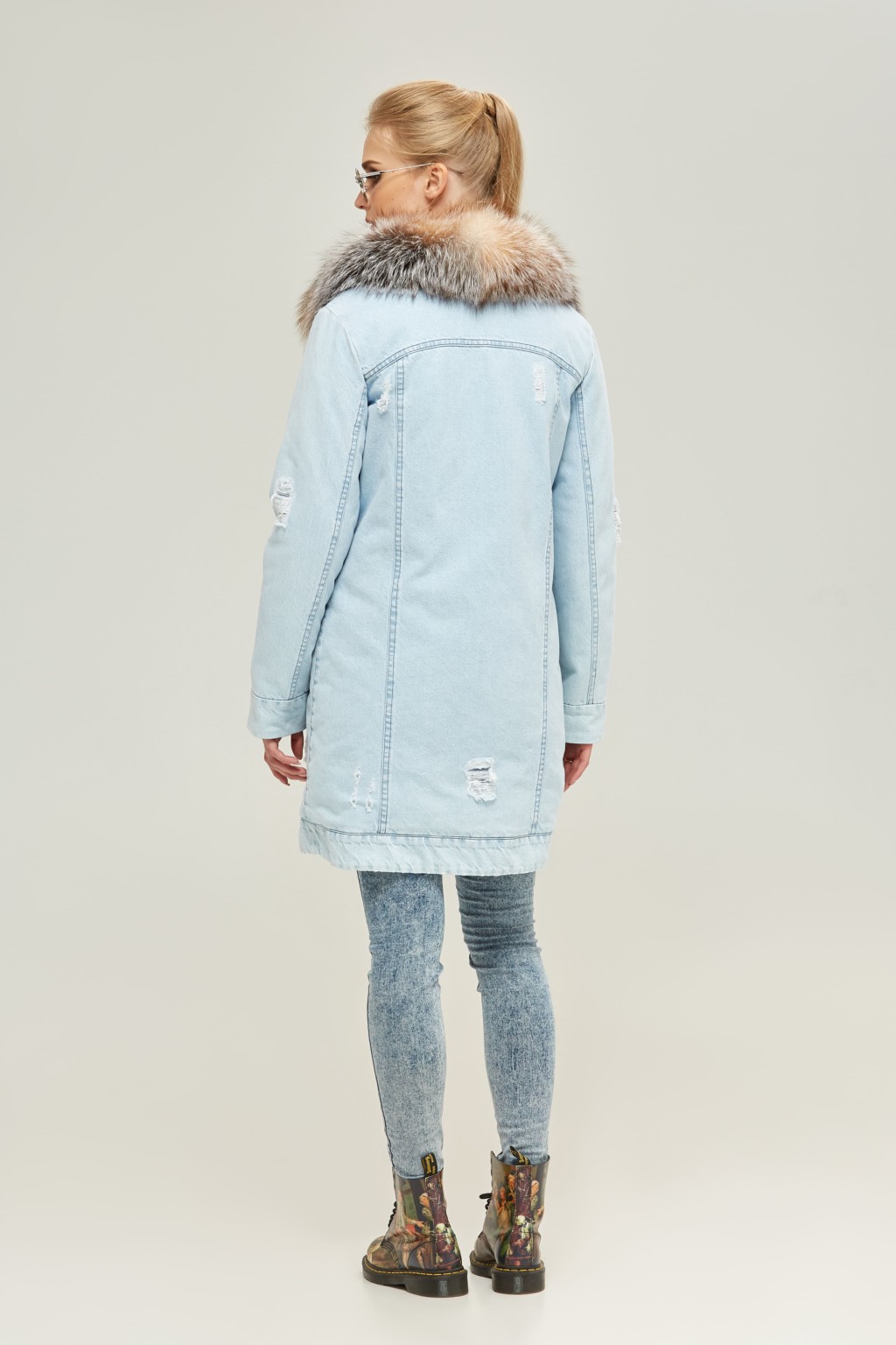 Зимняя джинсовая парка Mila Nova П-67 светлый джинс — изображение 3