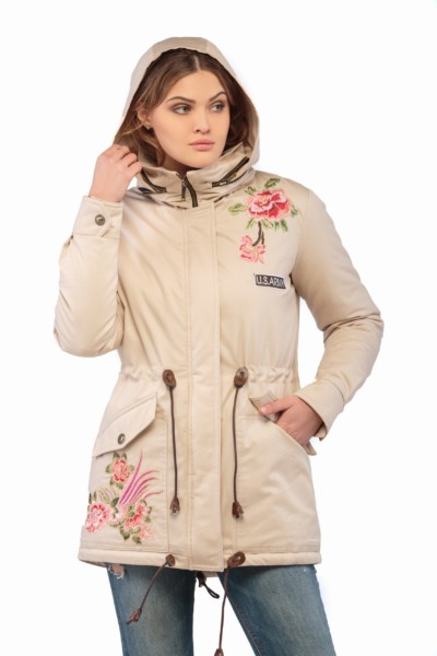 Демисезонная парка Mila Nova П-1в молоко