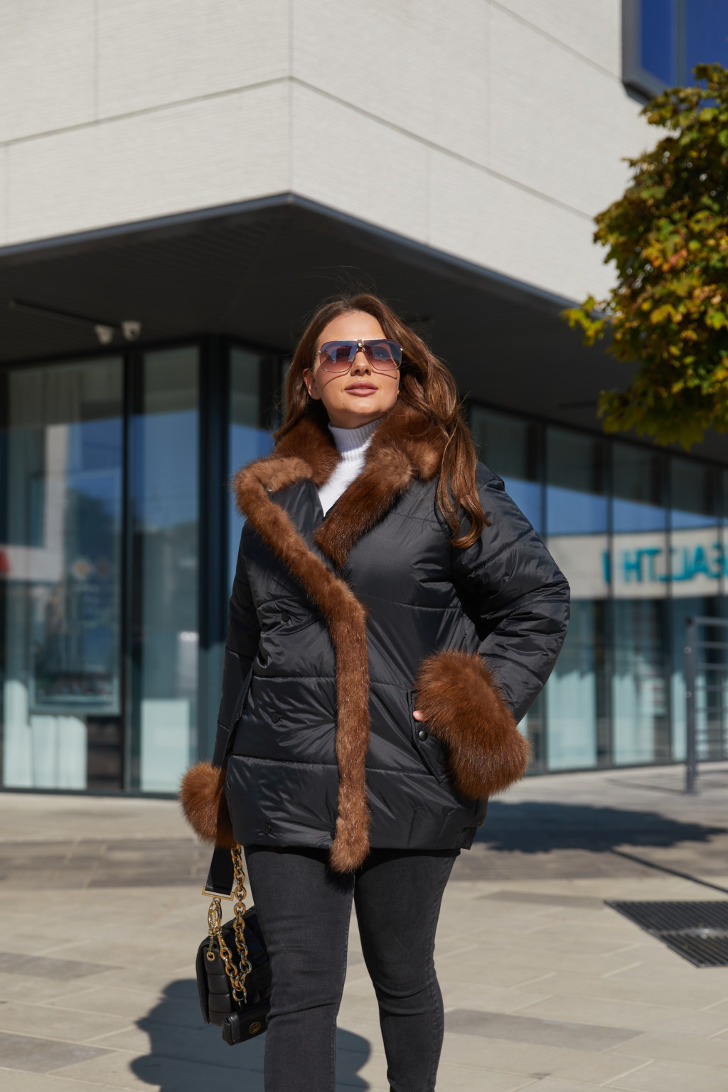 Зимняя куртка Mila Nova К-160 черный+соболь — изображение 5