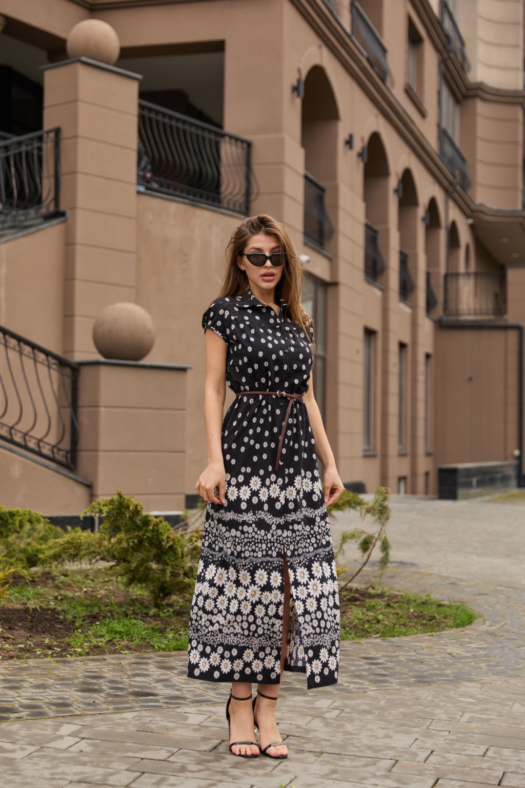 Летнее платье Mila Nova Ф-84 черный в ромашку — изображение 1