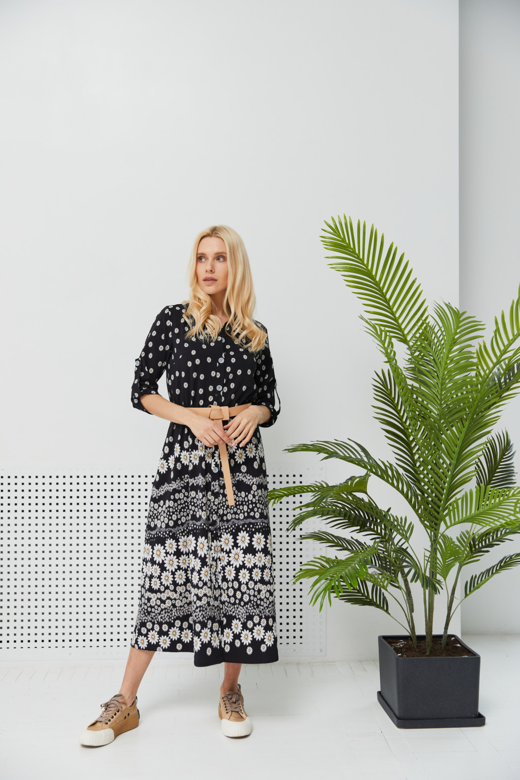 IMG_1660 Летнее платье Mila Nova Ф-80 черное в ромашку — изображение 1