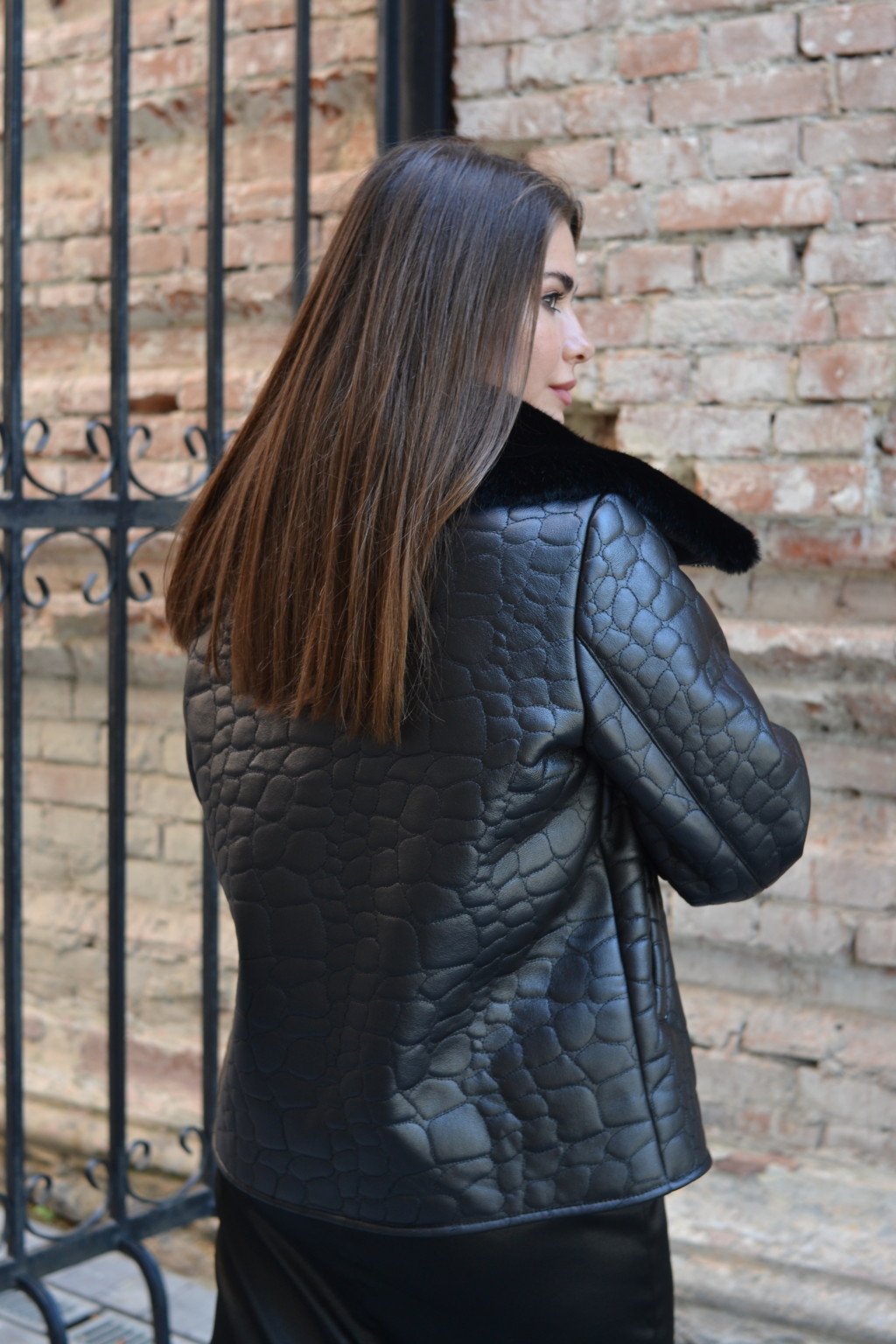 Зимняя Дубленка Mila Nova Д-204  черный — изображение 7