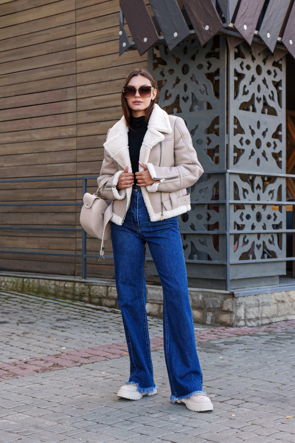 Зимняя дубленка Mila Nova Д-181 бежевый — изображение 2