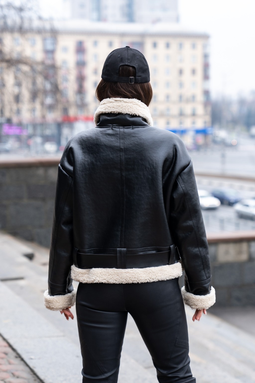 Демисезонная дубленка Mila Nova Д-216  черный — изображение 3