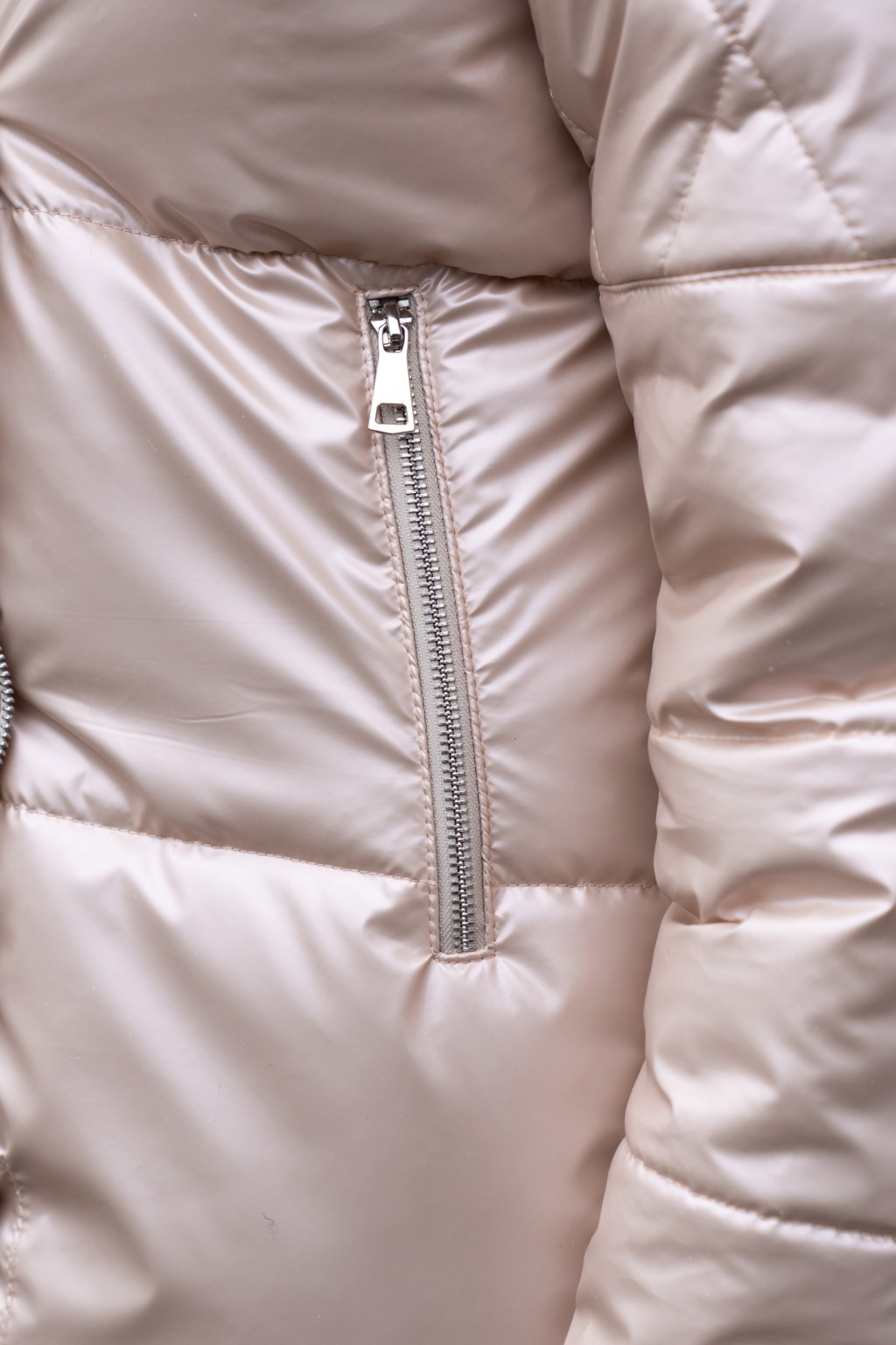 Демисезонная куртка Mila Nova К-311 бежевый — изображение 4