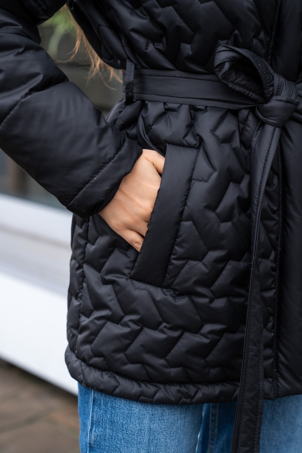 Демисезонная куртка Mila Nova К-320 черный — изображение 5