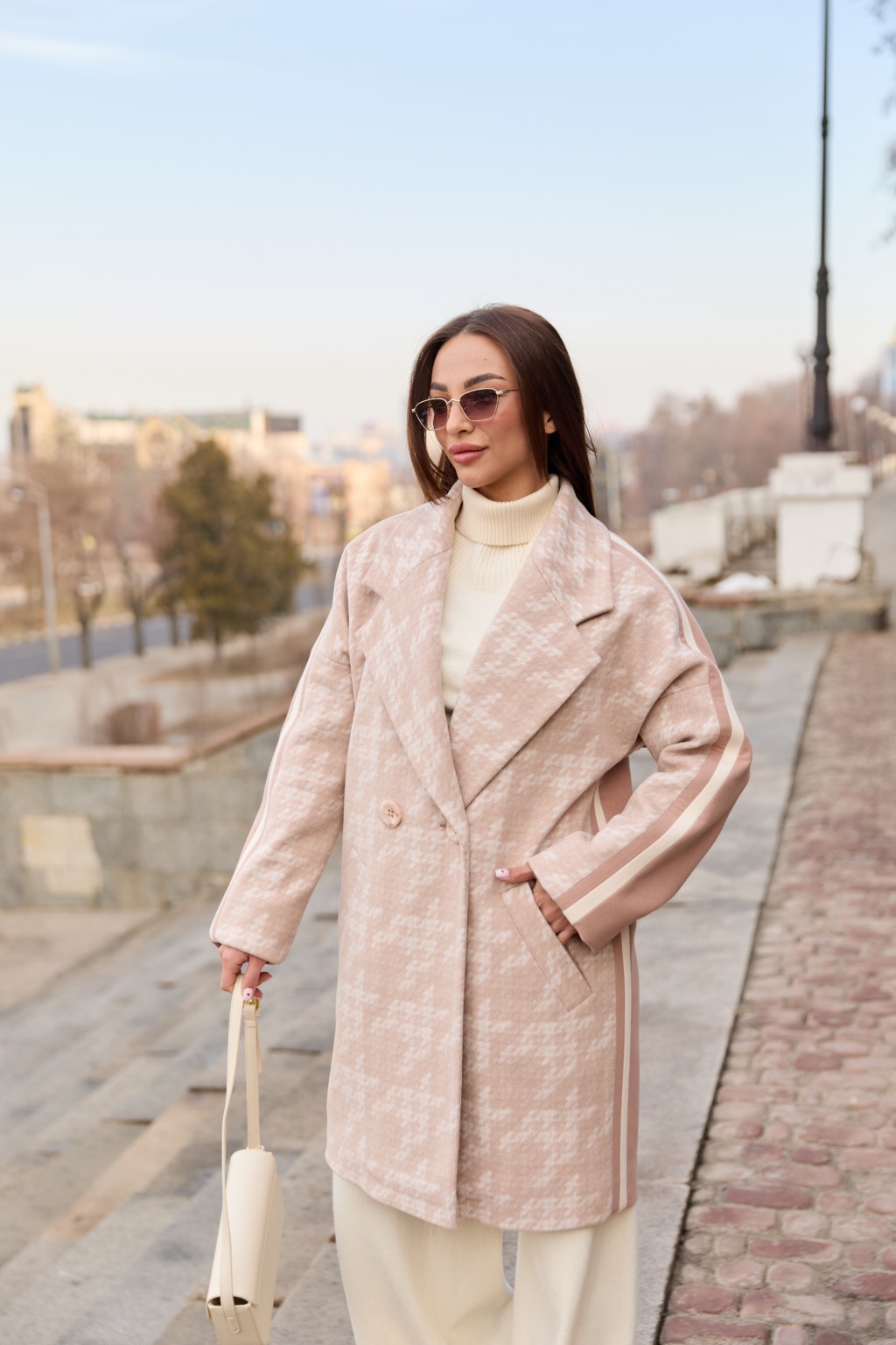 IMG_3013 Демисезонное Пальто Mila Nova ПВ-261 персиковый — изображение 1