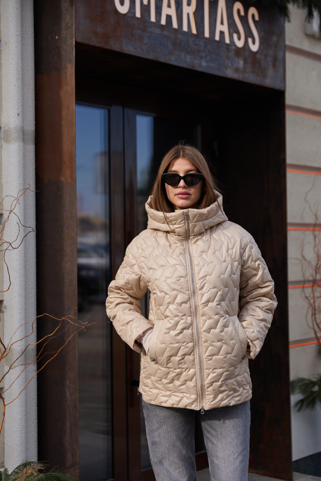 Демисезонная куртка Mila Nova К-318 бежевый — изображение 6