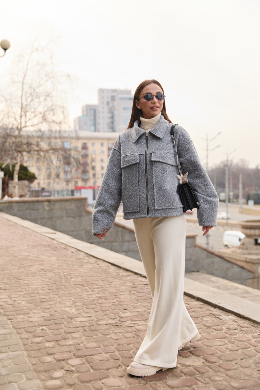 Демисезонная куртка Mila Nova К-330 серый — изображение 2