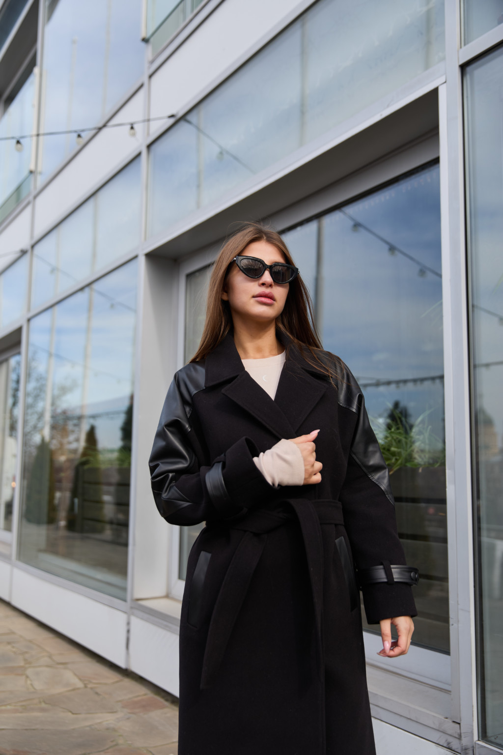 Демисезонное пальто Mila Nova ПВ-348 черный — изображение 2