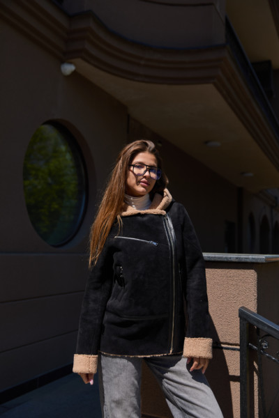 Зимняя дубленка Mila Nova  Д-232  черный+бежевый