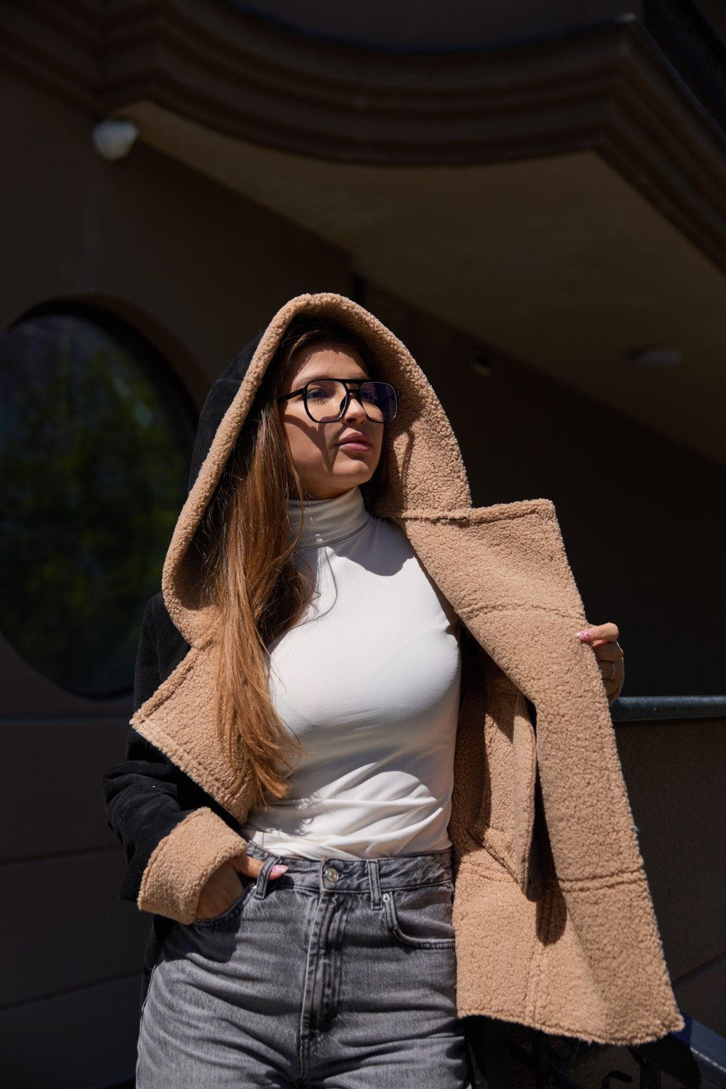 Зимняя дубленка Mila Nova  Д-232  черный+бежевый — изображение 3