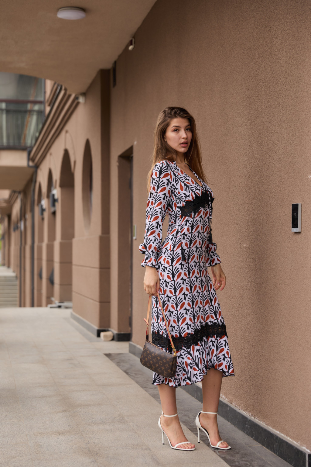 Летнее платье Mila Nova Ф-123 белый+красный — изображение 2