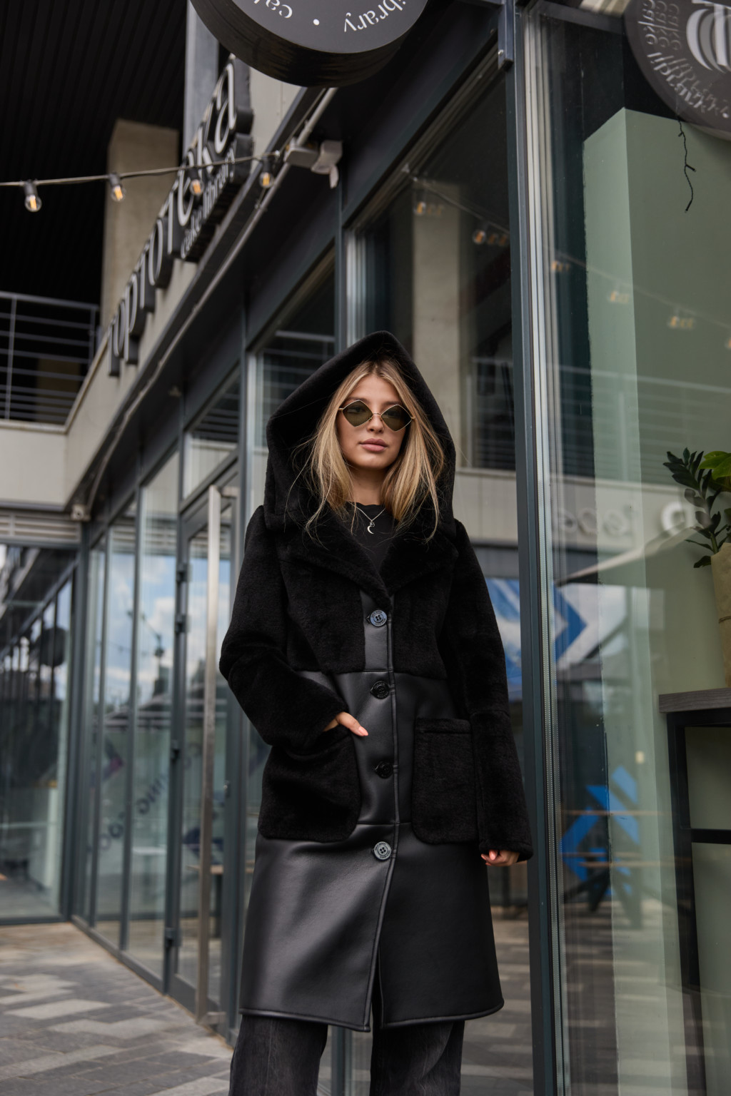 Зимняя дубленка Mila Nova Д-225  черный — изображение 1