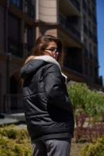 Демисезонная Куртка Mila Nova К-334 черный — изображение 4