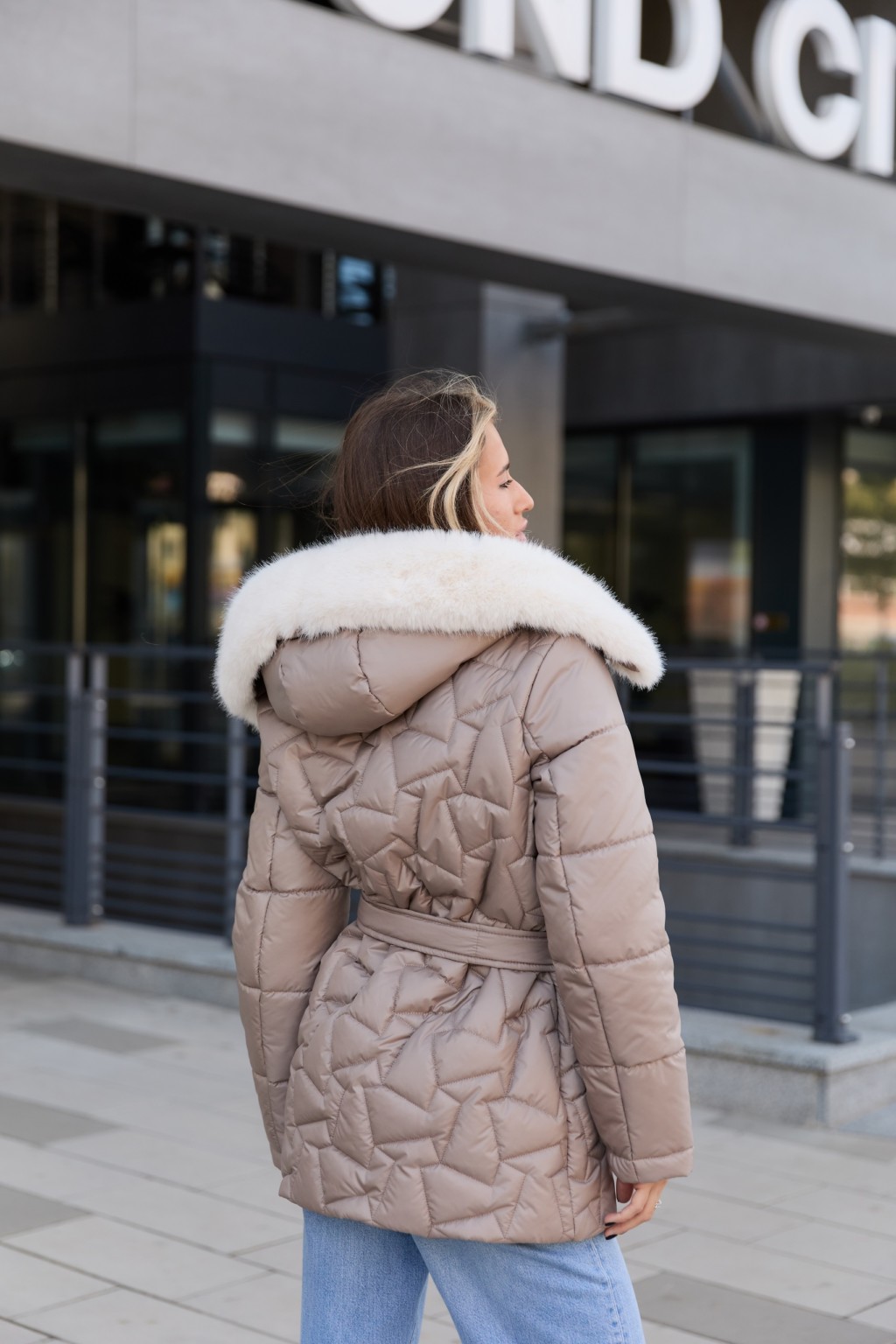 Зимняя куртка Mila Nova К-345 капучино — изображение 5