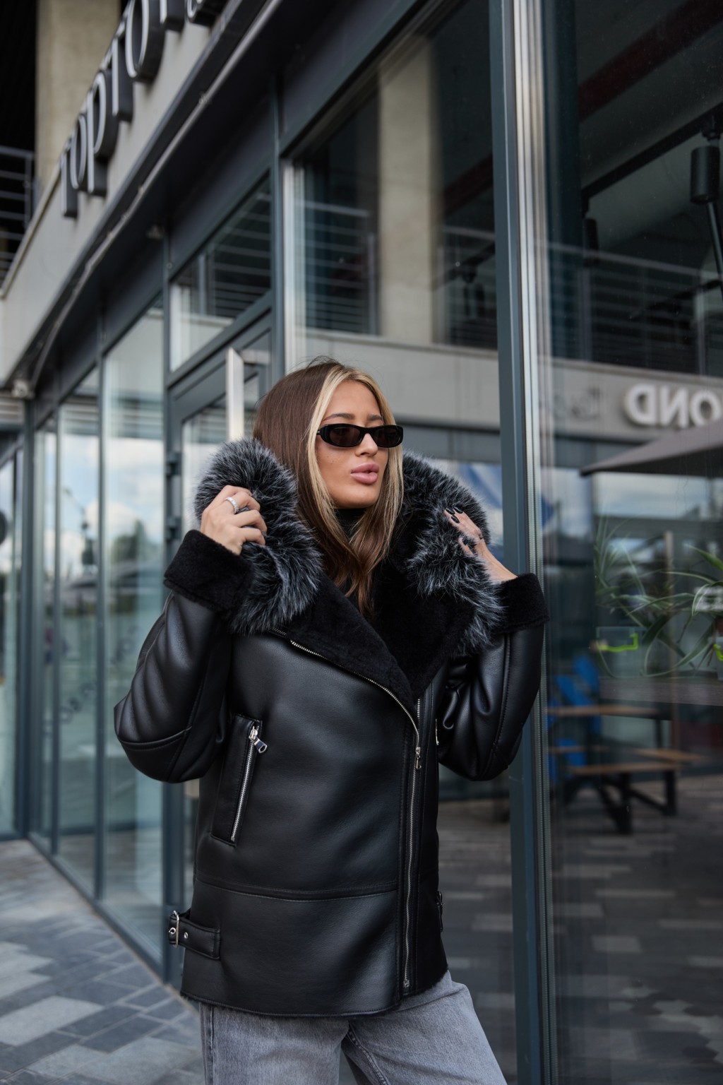 Зимняя дубленка Mila Nova  Д-233  черный — изображение 3