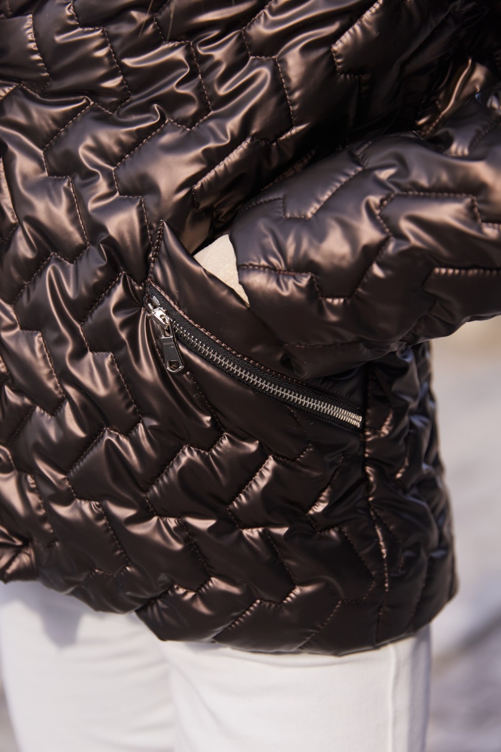 Демисезонная куртка Mila Nova К-326 шоколад — изображение 6