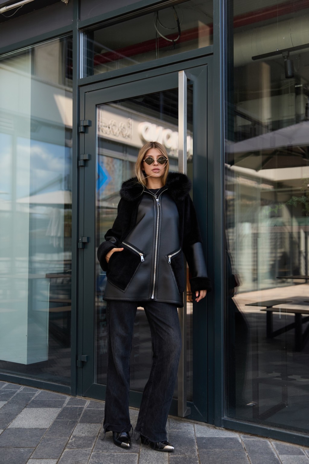 Зимняя дубленка Mila Nova Д-234  черный — изображение 1