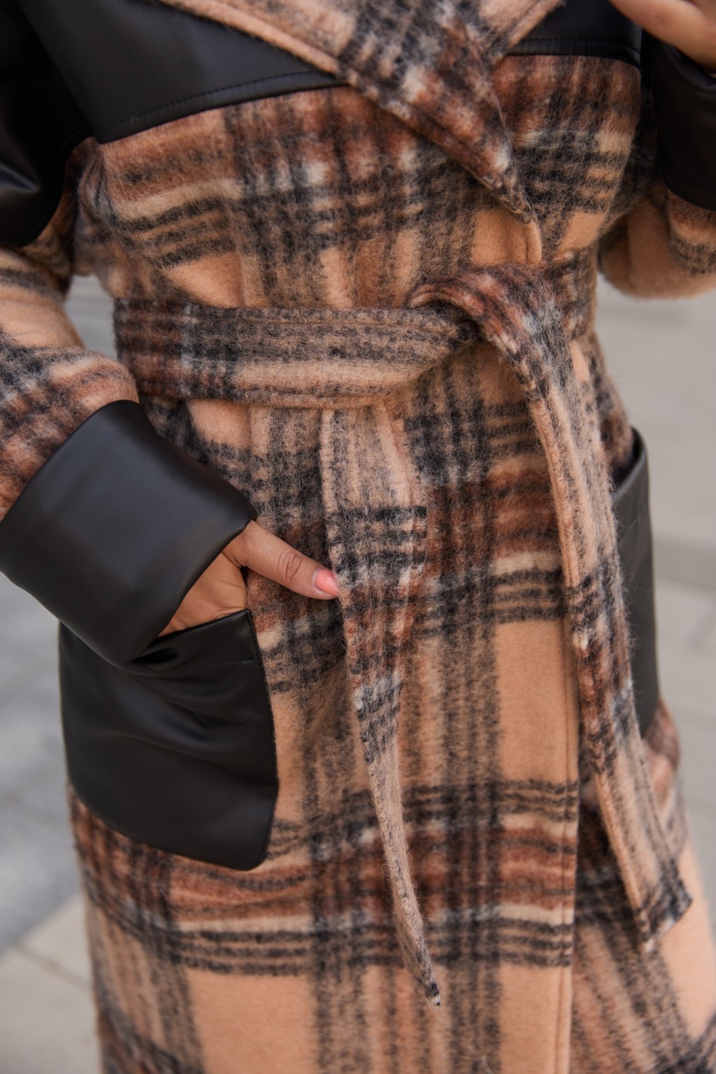 Зимнее пальто Mila Nova ПВ-362 кемел+черный — изображение 4