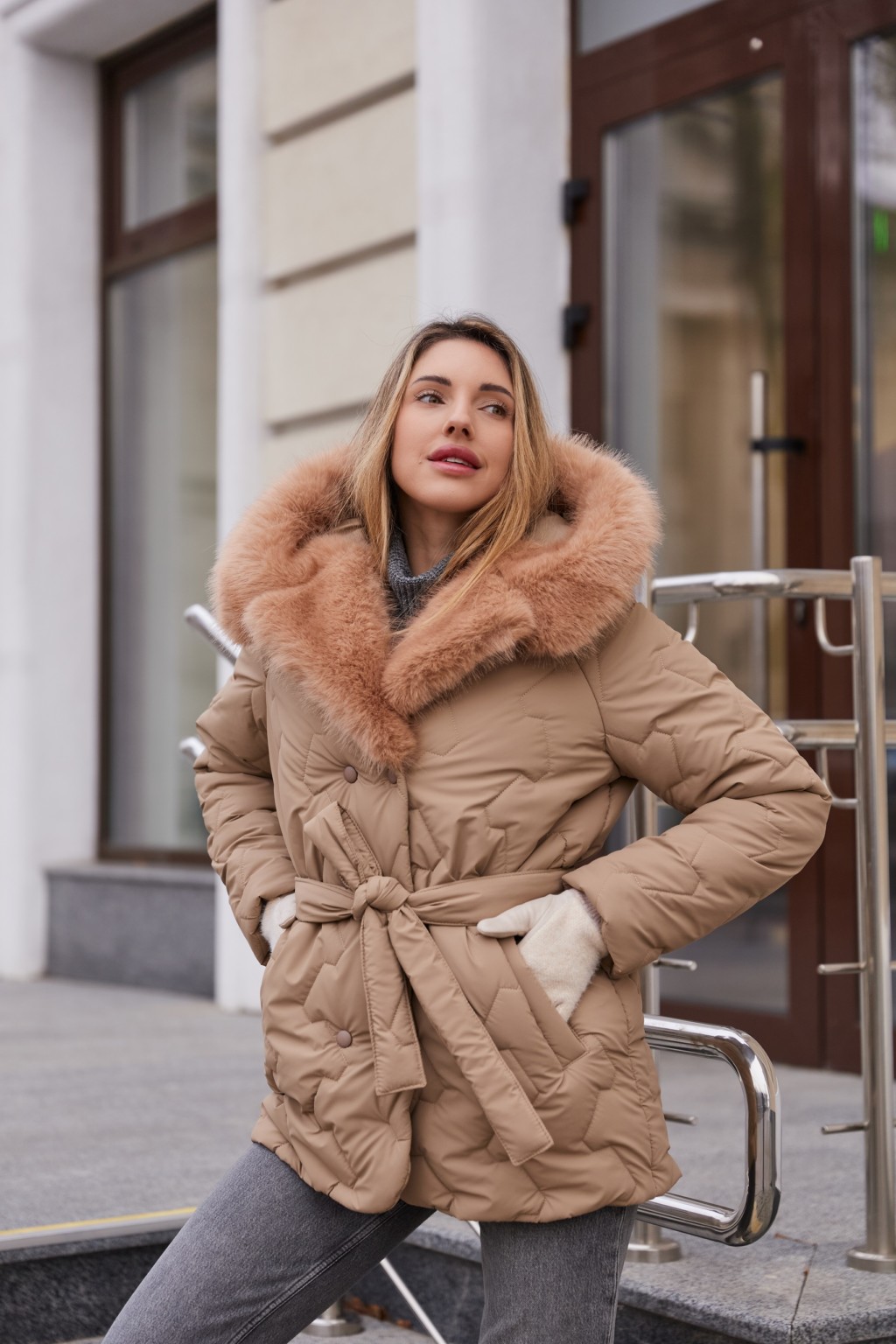 Зимняя куртка Mila Nova К-328 кап песочный — изображение 6