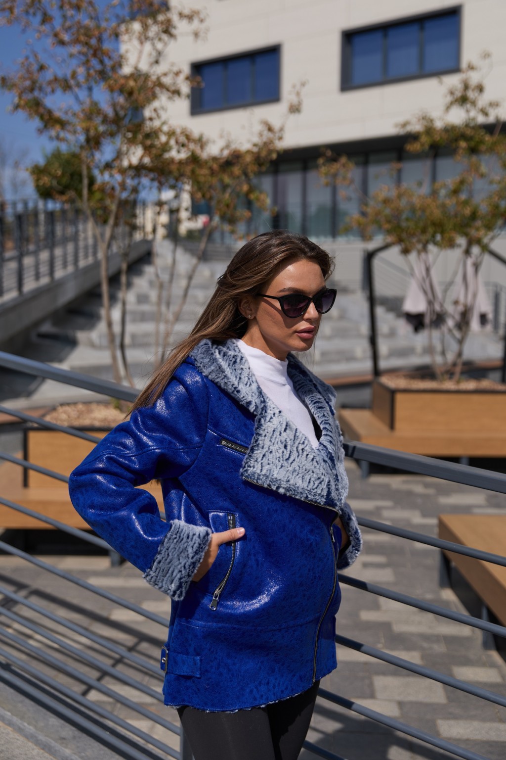 Зимняя дубленка Mila Nova Д-190 электрик — изображение 4