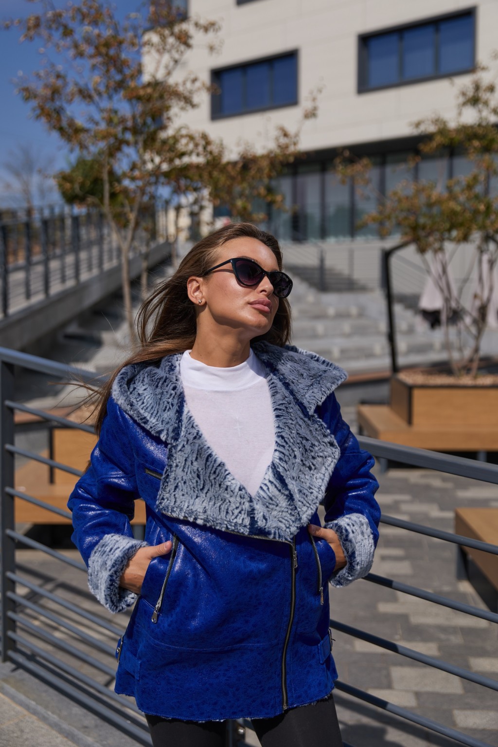 Зимняя дубленка Mila Nova Д-190 электрик — изображение 2