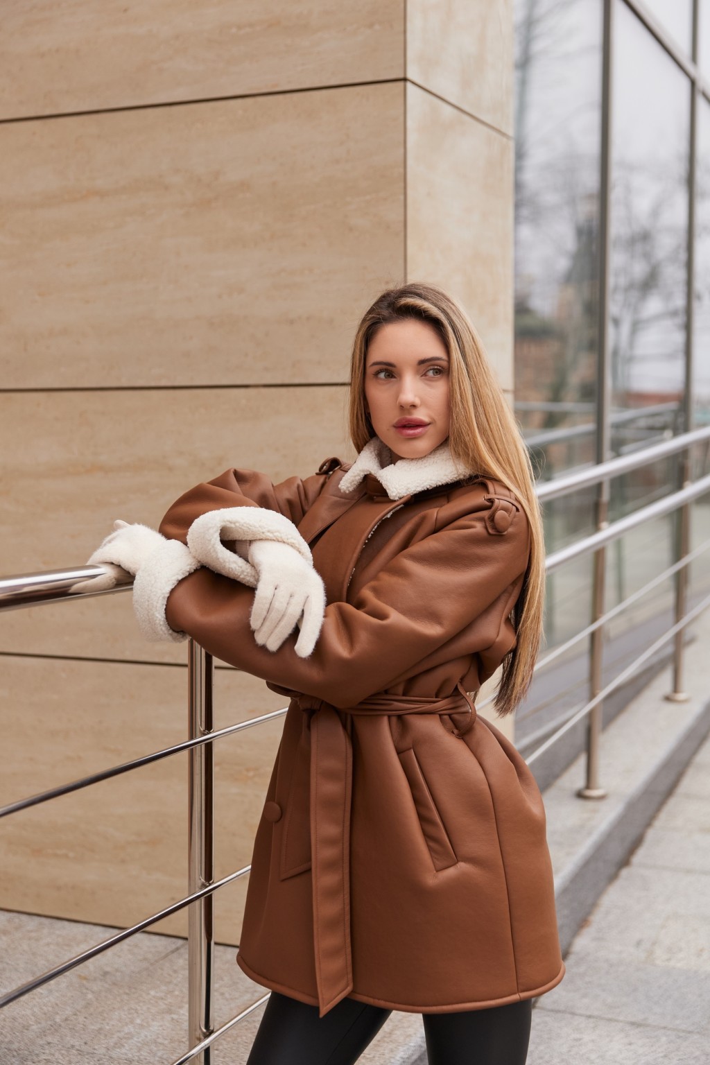Зимняя дубленка Mila Nova Д-238 рыжий — изображение 2
