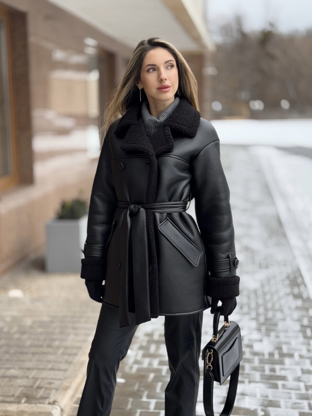 Зимняя дубленка Mila Nova Д-239 черный — изображение 5