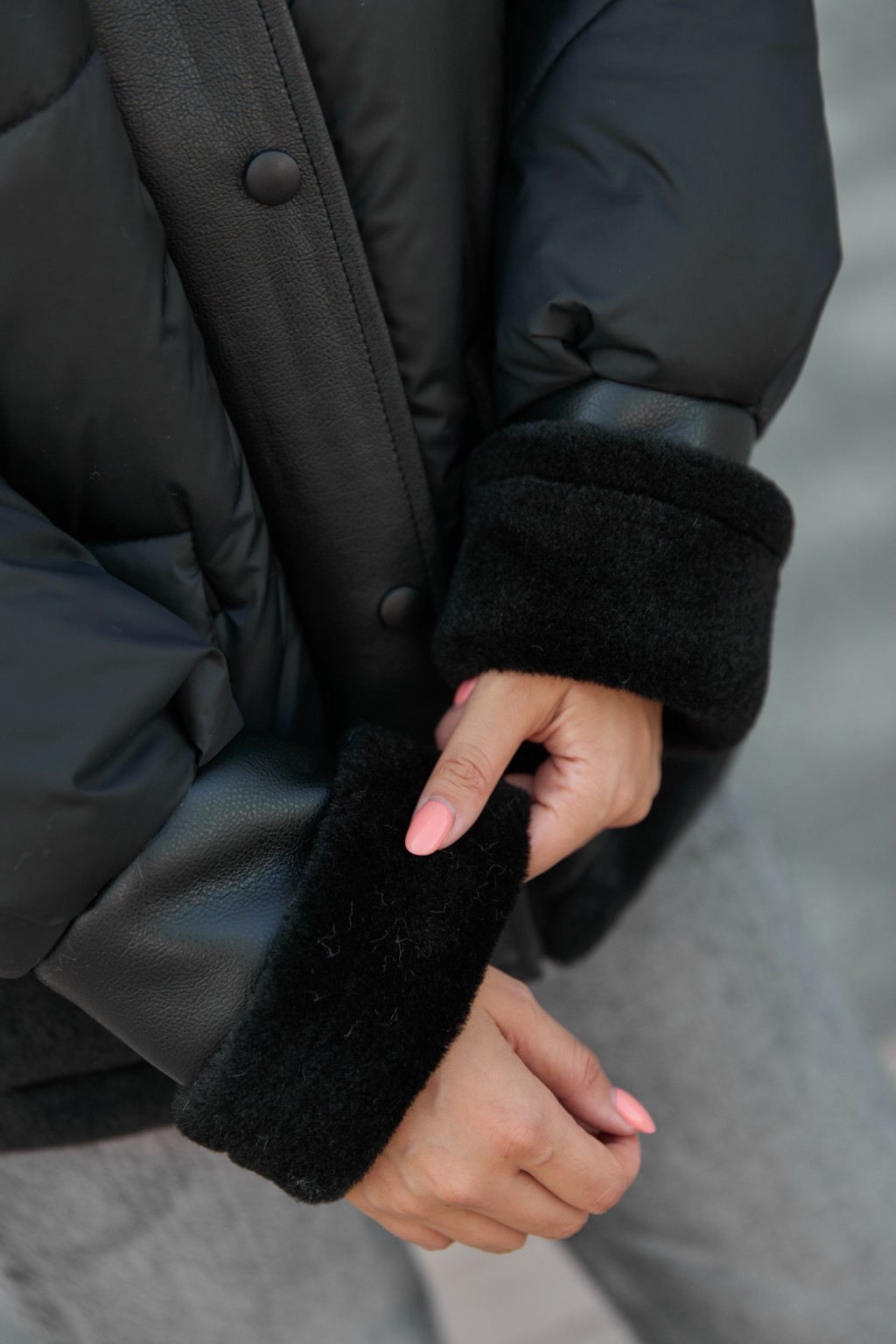 Зимняя куртка Mila Nova К-346 черный — изображение 9