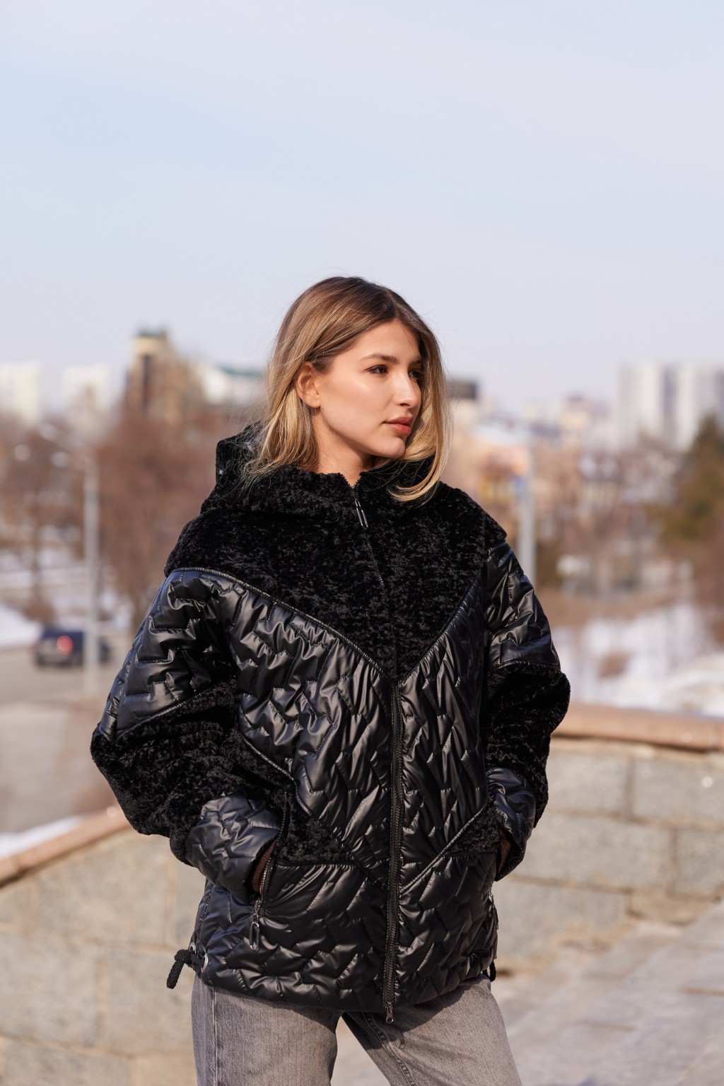 Демисезонная куртка Mila Nova К-357 черный — изображение 5