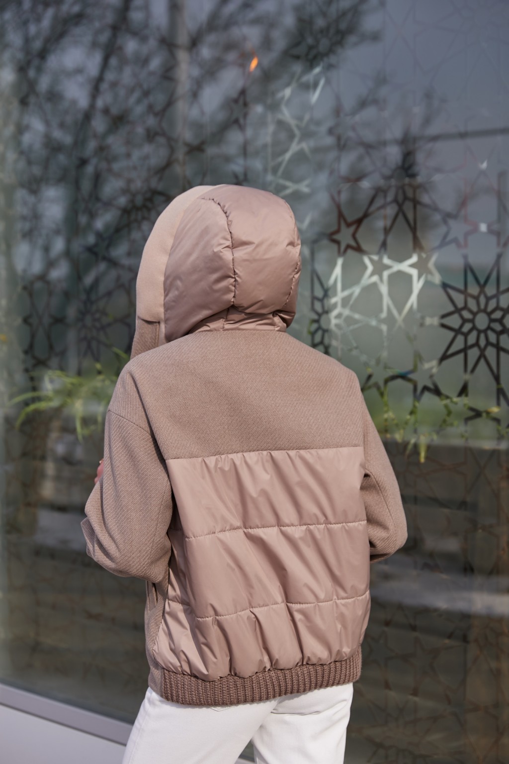 Демисезонный бомбер Mila Nova К-368 капучино+бежевый — изображение 7