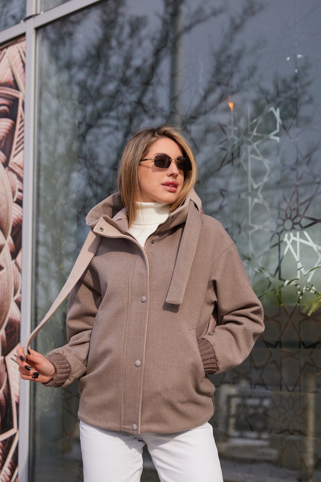 Демисезонный бомбер Mila Nova К-368 капучино+бежевый — изображение 1