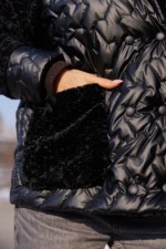 Демисезонная куртка Mila Nova К-308 черный — изображение 8