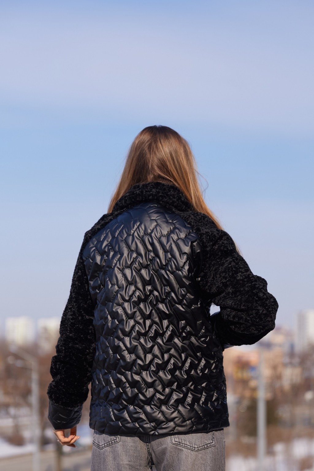 Демисезонная куртка Mila Nova К-308 черный — изображение 7