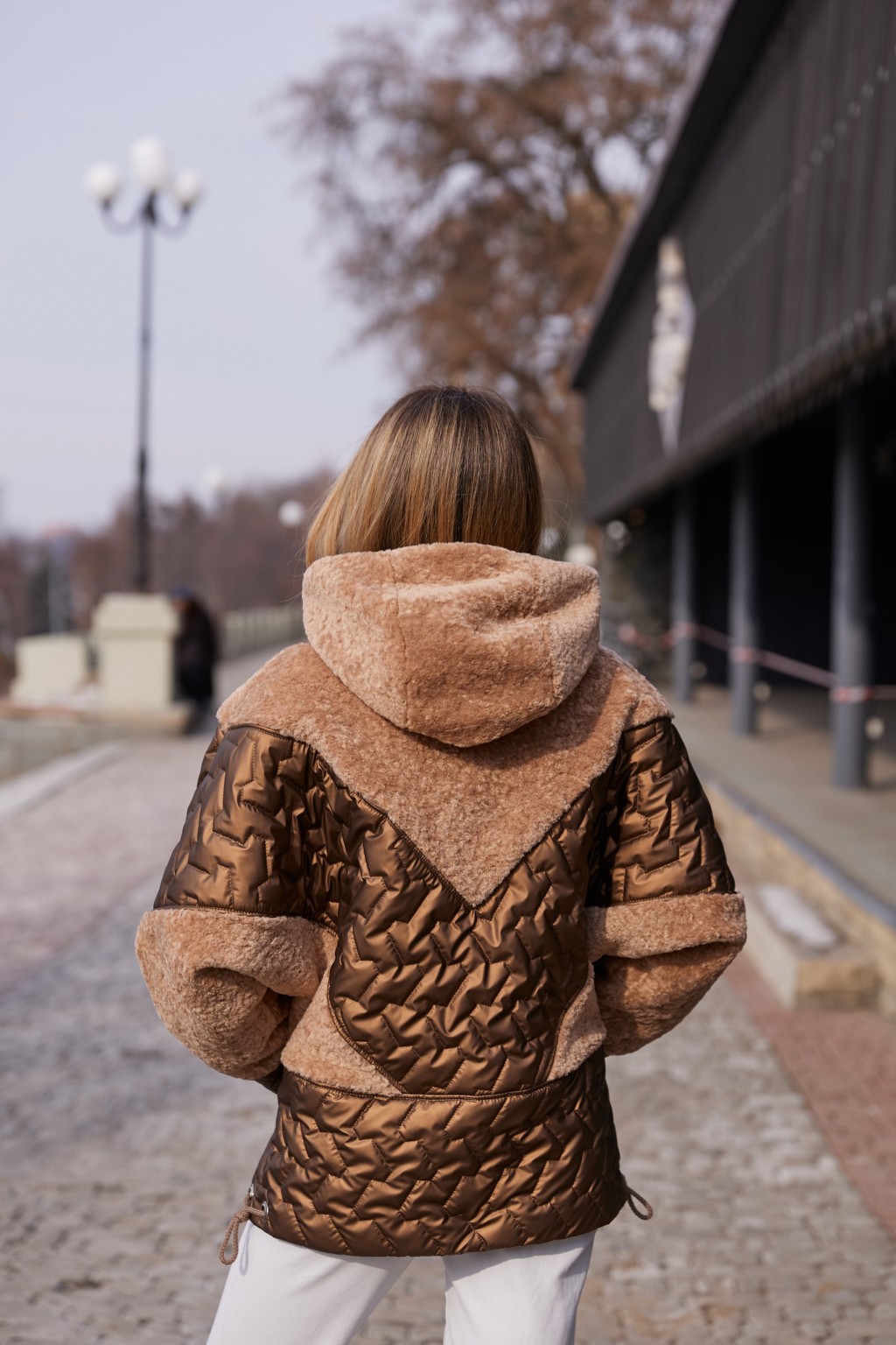 Демисезонная куртка Mila Nova К-357 кемел — изображение 6