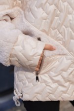 Демисезонная куртка Mila Nova К-357 молоко — изображение 11