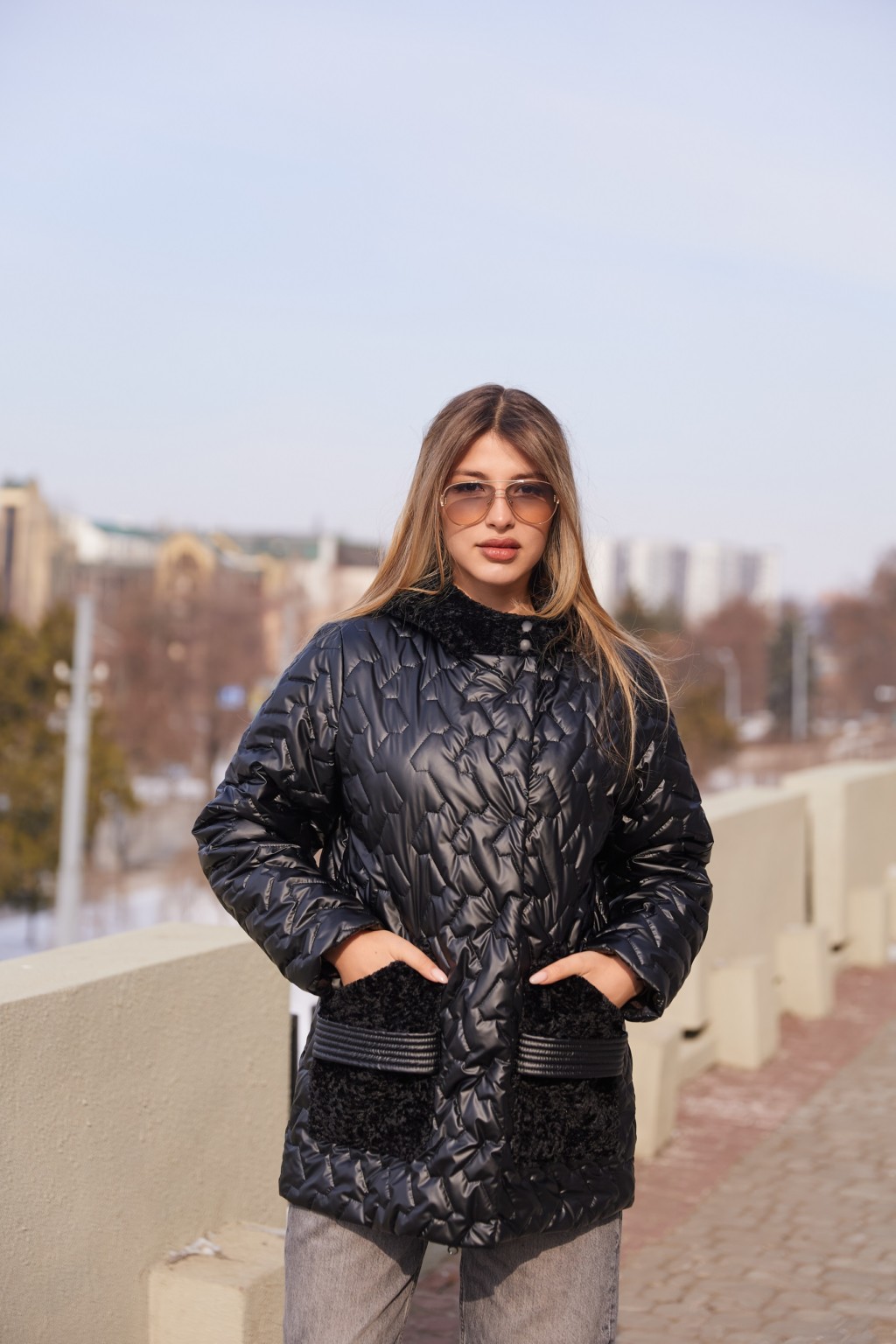 Демисезонная куртка Mila Nova К-363 черный — изображение 4