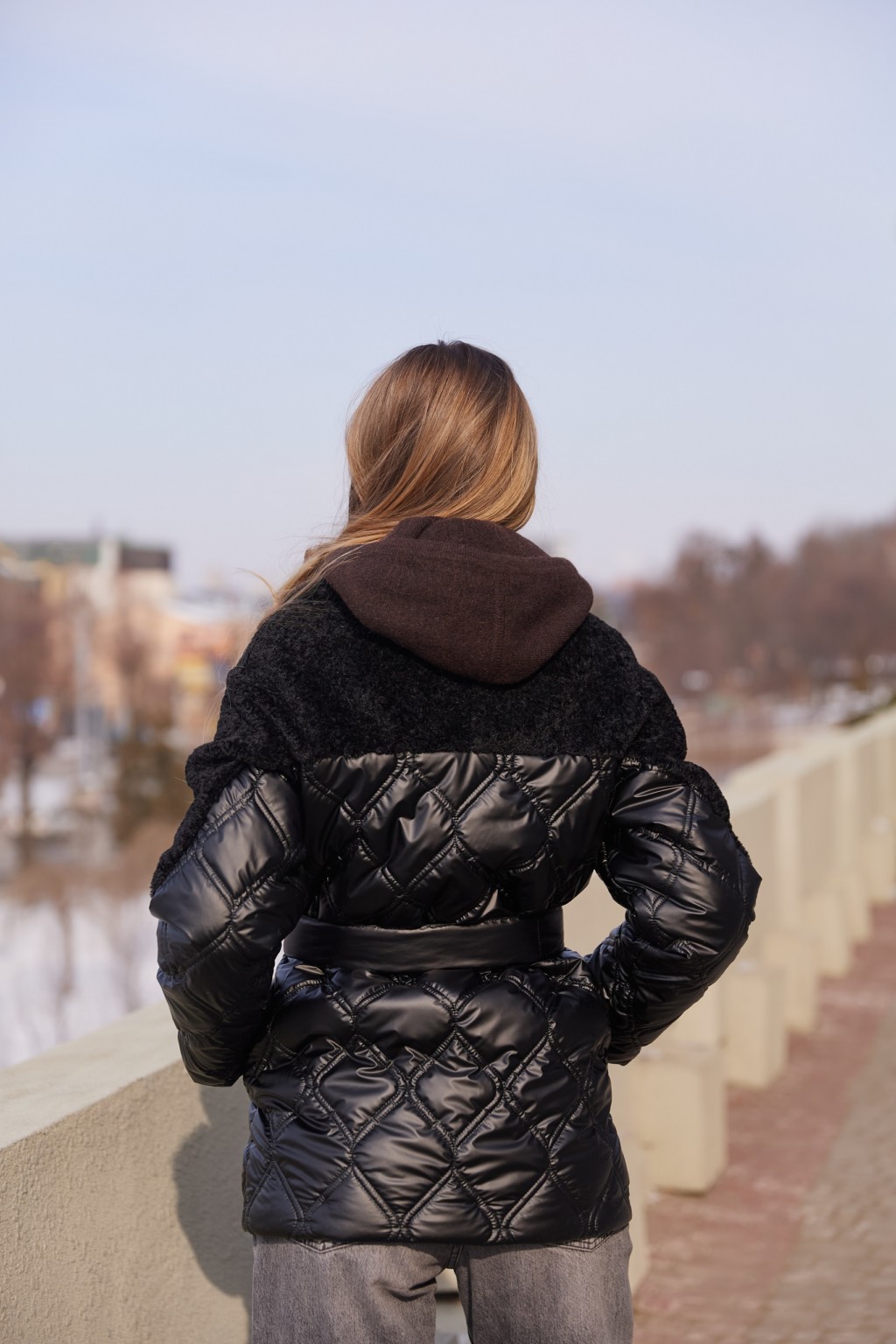 Демисезонная куртка Mila Nova К-366 черный — изображение 5