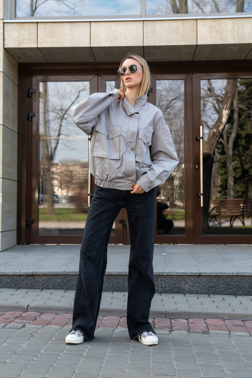 Демисезонный бомбер Mila Nova Q-105 серый — изображение 4