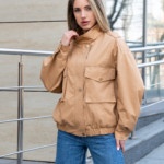 Демисезонный бомбер Mila Nova Q-105 кемел